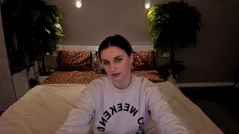 Snapshot of soficroft chatting on December 2025 08:26:01 PM Sofi online show from December 2025 08:26:01 PM