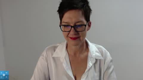 Snapshot of sofie_velvet chatting on November 2025 07:13:01 PM Sofie Velvet online show from November 2025 07:13:01 PM