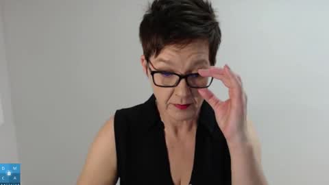 Snapshot of sofie_velvet chatting on November 2025 03:37:02 PM Sofie Velvet online show from November 2025 03:37:02 PM