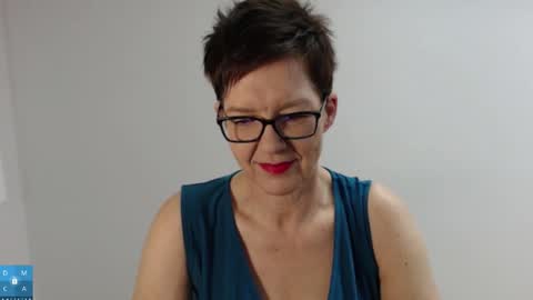 Snapshot of sofie_velvet chatting on November 2025 07:34:02 AM Sofie Velvet online show from November 2025 07:34:02 AM