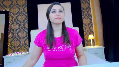 Snapshot of soft_lilly chatting on November 2025 06:57:02 AM Lilly online show from November 2025 06:57:02 AM