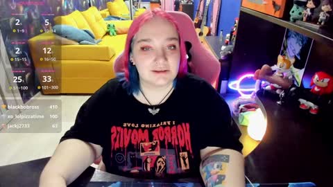 Sofie online show from December 2024 01:05:02 PM