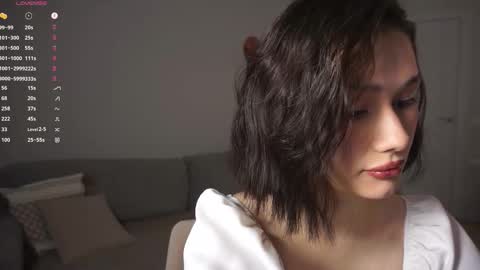 softmoonlight online show from December 2025 05:16:01 AM