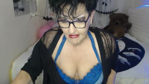 sondrariddle online show from November 2025 08:42:02 PM