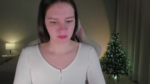 sonia_moon_ online show from December 2024 01:11:01 AM