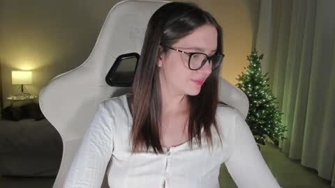 sonia_moon_ online show from December 2024 05:47:01 AM