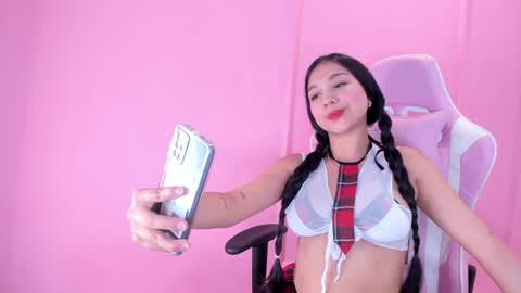 Snapshot of sophiawhite__ chatting on January 2025 01:14:02 PM SOPHIA online show from January 2025 01:14:02 PM