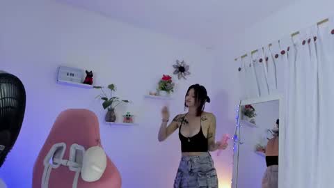 sophie doll online show from December 2024 02:48:02 AM