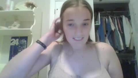 Sophie Bateman online show from January 2025 02:15:01 AM
