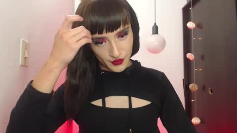 Sophie online show from February 2025 10:06:02 PM
