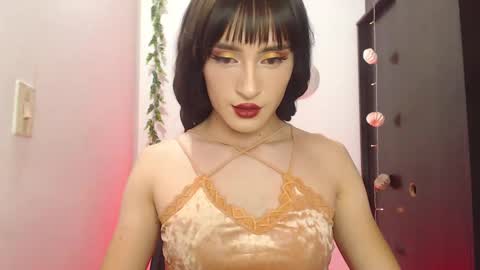 Sophie online show from February 2025 10:18:01 PM