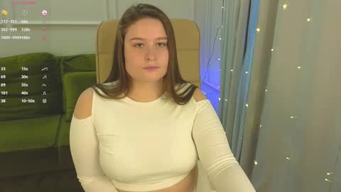 Sophie online show from February 2025 02:01:01 PM