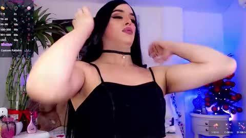 Sophie Sweet online show from December 2024 05:55:02 PM