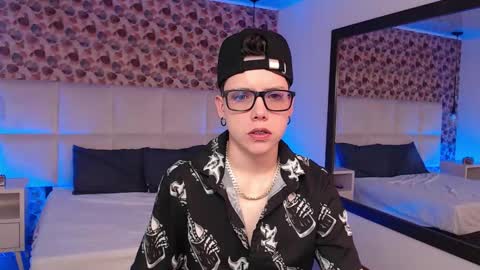 spencerm_ online show from October 2025 04:29:02 PM