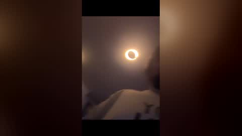 Snapshot of spendermender chatting on December 2025 01:44:01 AM spendermender online show from December 2025 01:44:01 AM