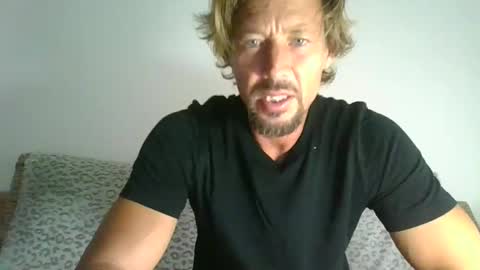 St Amor online show from September 2025 01:44:02 PM