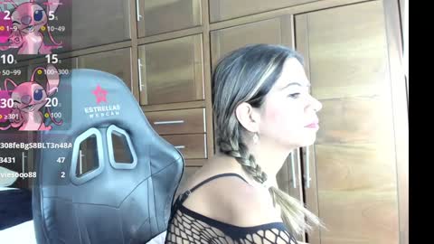 Estella online show from December 2024 12:02:01 AM