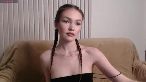 Snapshot of stellapayne chatting on September 2025 11:37:01 PM stellapayne online show from September 2025 11:37:01 PM