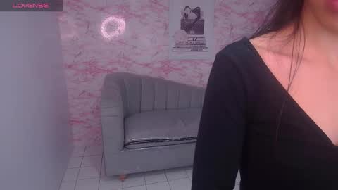 Stephania online show from January 2025 09:27:01 AM