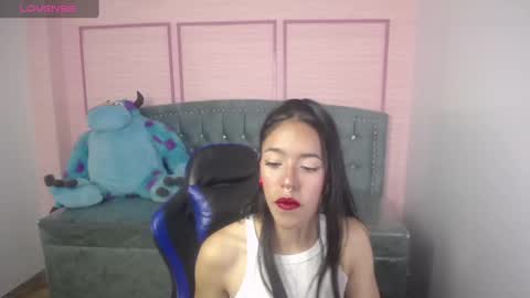 Stephania online show from March 2025 10:56:02 AM