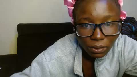 Snapshot of sticklavah chatting on November 2025 03:06:01 AM sticklavah online show from November 2025 03:06:01 AM