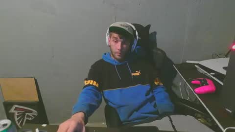 stonedpanda77 online show from December 2024 06:00:02 AM