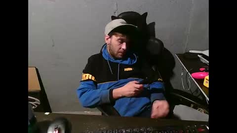 stonedpanda77 online show from December 2024 09:06:02 AM