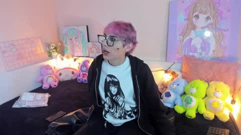 Snapshot of strawberry_kitty_ chatting on November 2025 04:05:01 AM strawberry_kitty_ online show from November 2025 04:05:01 AM