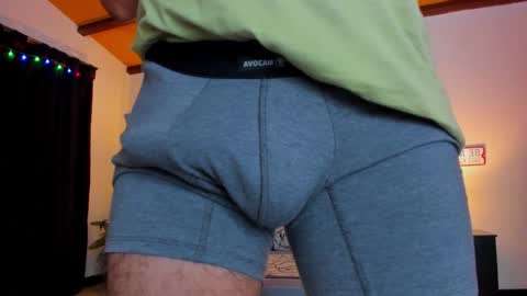 strosa_ online show from December 2024 02:53:02 AM