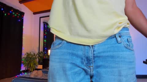 strosa_ online show from January 2025 01:11:01 AM