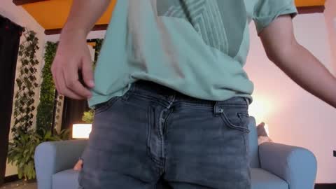 strosa_ online show from January 2025 09:08:01 PM