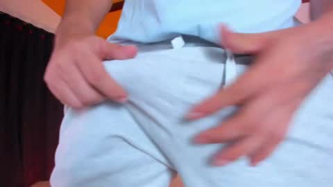 strosa_ online show from February 2025 03:01:02 AM