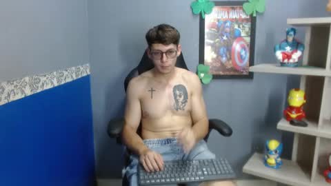 stuart_white online show from September 2025 07:59:01 PM
