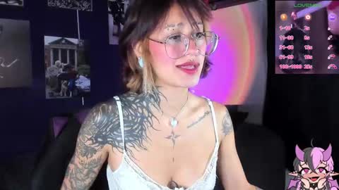 Alexy online show from September 2025 03:45:01 PM