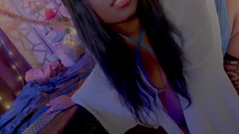 Snapshot of succubus_rosemilk chatting on January 2025 11:06:01 PM Succubus RoseMilk online show from January 2025 11:06:01 PM