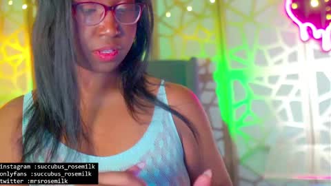 Snapshot of succubus_rosemilk chatting on January 2025 06:11:01 AM Succubus RoseMilk online show from January 2025 06:11:01 AM