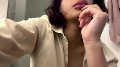 Suku Ren online show from September 2025 04:49:01 AM