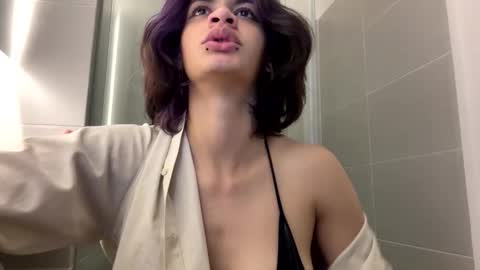 Suku Ren online show from September 2025 03:11:01 AM