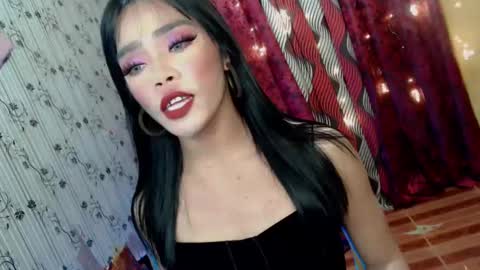 sultry_sirenxx online show from December 2024 02:33:01 PM