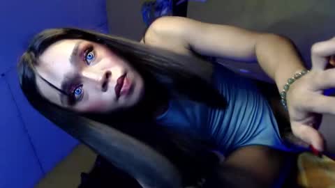 sultry_sirenxx online show from January 2025 08:32:01 PM