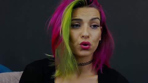 Snapshot of summer_quinn_ chatting on January 2025 09:05:01 AM Deea online show from January 2025 09:05:01 AM