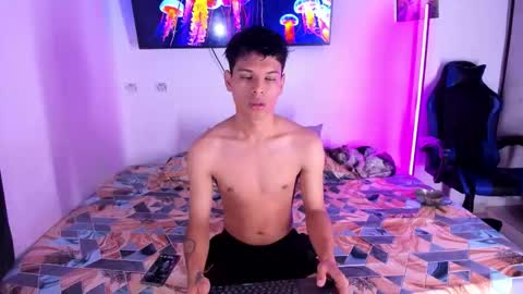 Snapshot of super_boys2 chatting on November 2025 11:13:01 AM ALEX online show from November 2025 11:13:01 AM