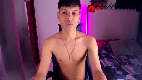 Snapshot of super_boys2 chatting on December 2025 12:17:02 AM ALEX online show from December 2025 12:17:02 AM