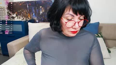 Susan online show from February 2025 09:17:02 AM