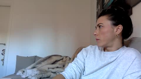 Snapshot of swee788485 chatting on November 2025 01:55:02 PM ALBA online show from November 2025 01:55:02 PM