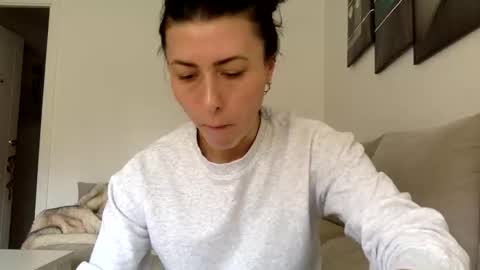 Snapshot of swee788485 chatting on November 2025 10:59:01 AM ALBA online show from November 2025 10:59:01 AM