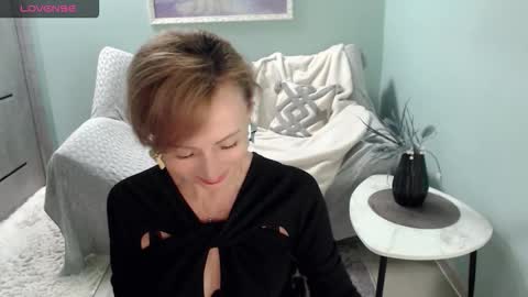 Helen online show from September 2025 06:45:02 AM