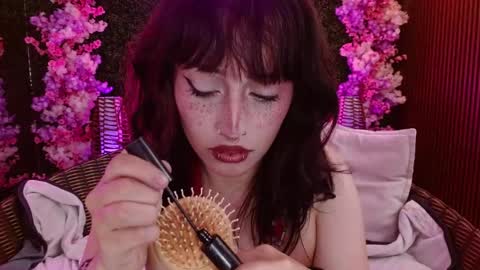 Snapshot of sweet_roxanee chatting on December 2025 04:40:02 AM Roxanee online show from December 2025 04:40:02 AM