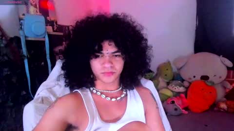 Steven independent model online show from March 2025 01:29:01 PM