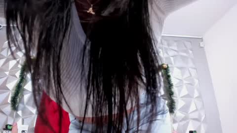 Lauren online show from December 2024 12:44:02 PM